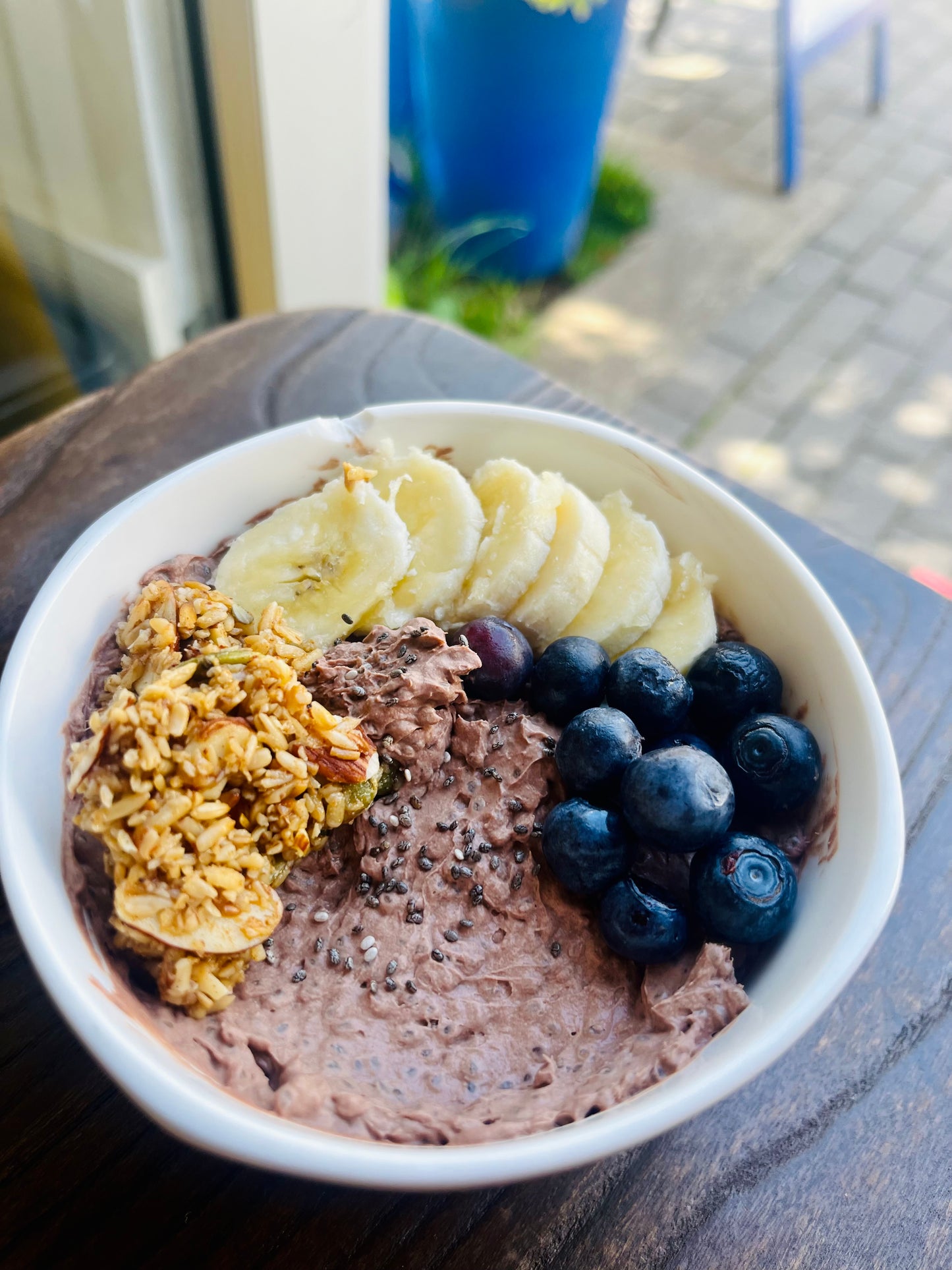 Chocolate chia seed pudding